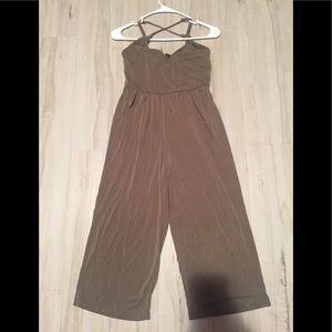 Green forever 21 woman’s jumper